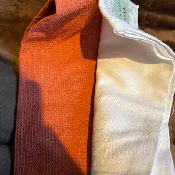 Sage And Oak Organic Cotton Dish Towels, Set of 2 - Picture 2 of 7